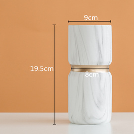 Nowoczesny wazon 19 cm | Marmurowy design, złoty akcent