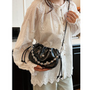 Czarna wieczorowa torebka damska typu worek