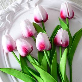 Sztuczny tulipan 34 cm biało-różówy