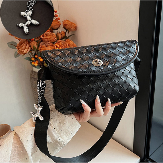 Torebka jednokomorowa na ramię czarna