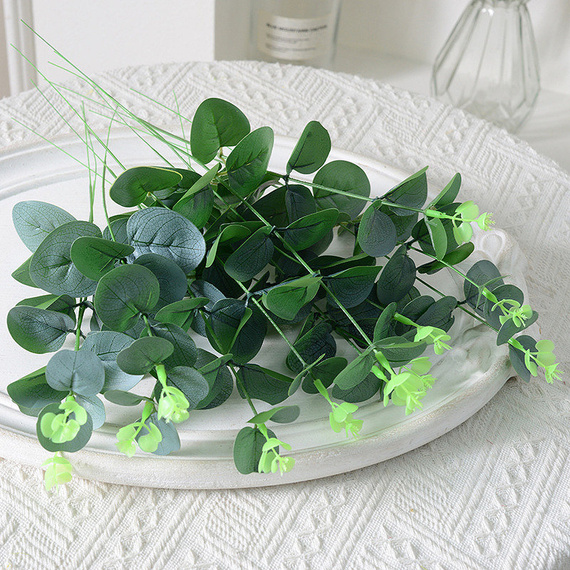BIały sztuczny tulipan 34 cm 