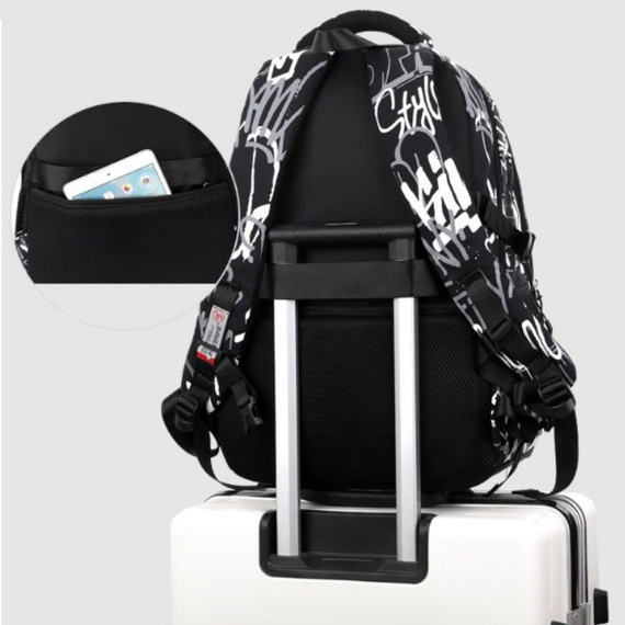 Duży czarny plecak dla chłopca