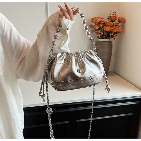 Czarna wieczorowa torebka damska typu worek