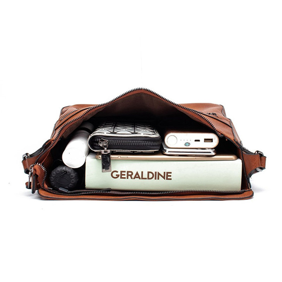 Czarna torebka damska – elegancka i funkcjonalna na co dzień