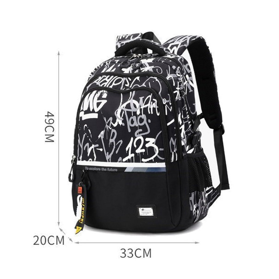 Duży czarny plecak dla chłopca