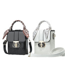 Czarna torebka damska Parisian Chic