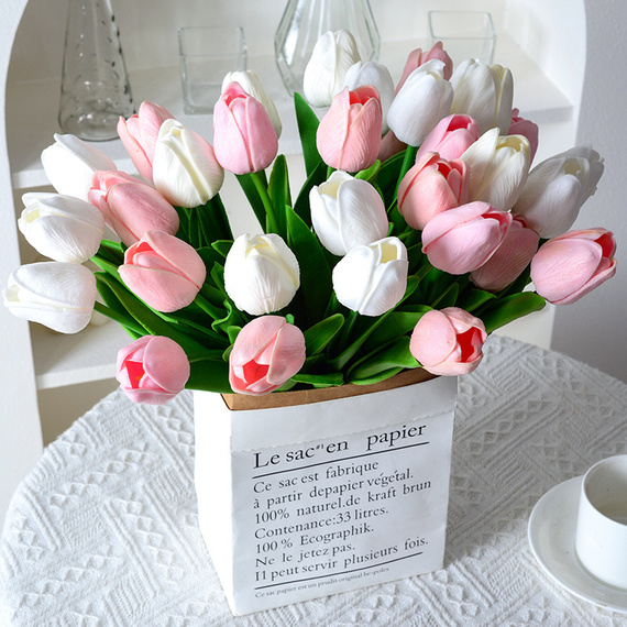 BIały sztuczny tulipan 34 cm 