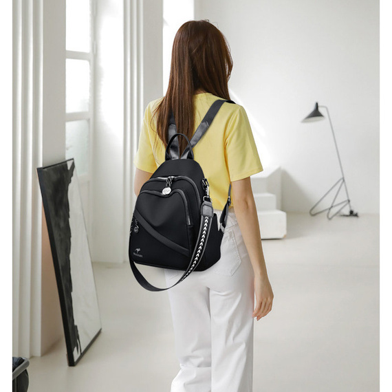 Plecak i torebka 2w1 - stylowy i funkcjonalny